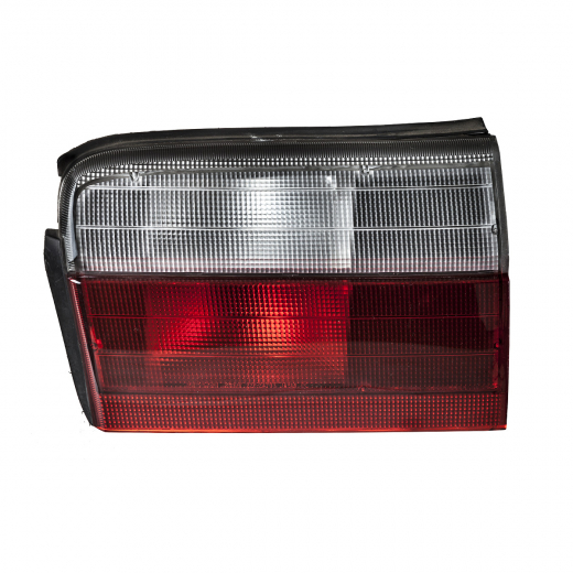 Стоп сигнал Nissan Avenir '95-'98 правый в дверь (226-24703) контрактный salut