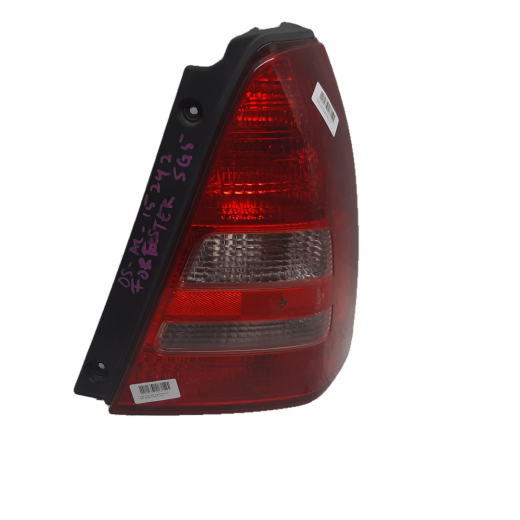 Стоп сигнал Subaru Forester '01-'05 правый (220-20762) контрактный