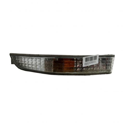 Повторитель поворота в бампер Toyota Mark II '98-'00 правый (22-274) контрактный