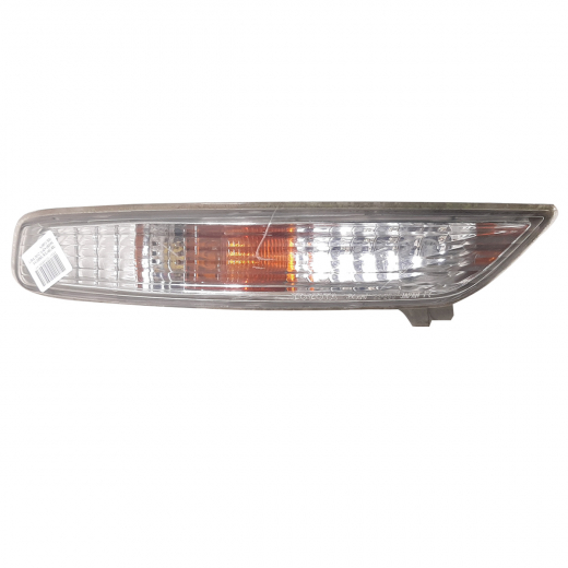 Повторитель поворота в бампер Toyota Cresta '96-'98 правый (22-260) контрактный