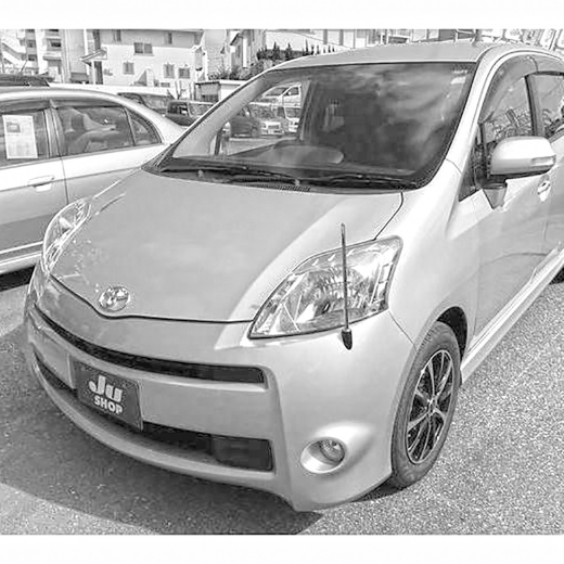 Капот Toyota Passo Sette '08-'12 контрактный
