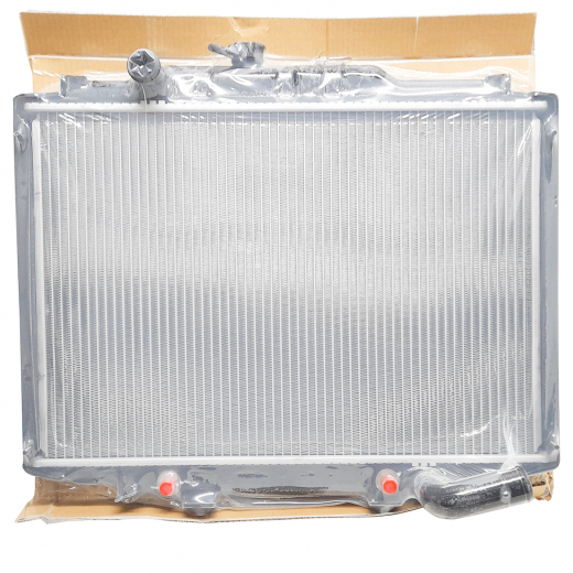 Радиатор охлаждения Mitsubishi Delica/ Star Wagon '90-'99 (4D56-T) SAT Китай