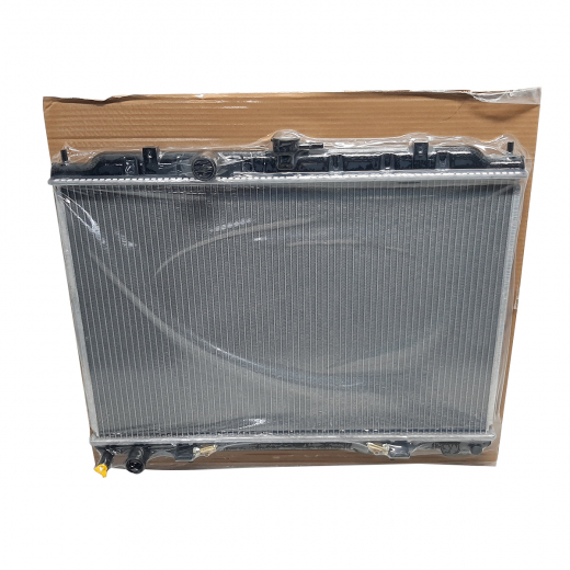 Радиатор охлаждения Nissan Bassara '99-'03/ Liberty '98-'05/ Presage '98-'03/ Serena '99-'05/ X-Trail '00-'07 (QR25DE, QR20DE)  E.C.H.O.