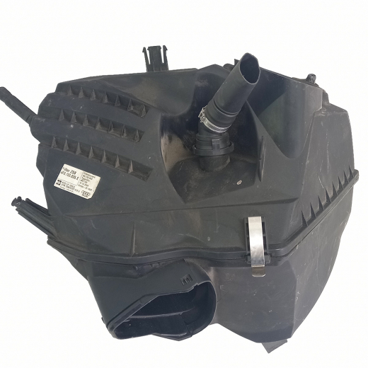 Корпус воздушного фильтра Audi A6 '04-'10 (BDW, BDX, CCDA, CCEA, AUK, BYU, BPP, CANA) Контрактный