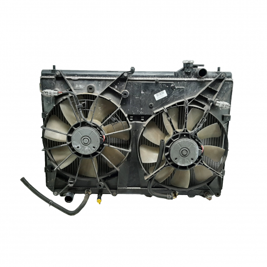 Радиатор охлаждения Toyota Highlander '00-'07 (3MZ-FE) AT контрактный в сборе