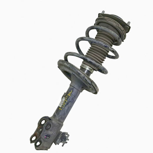 Стойка амортизатора Toyota Camry '11-'18 2WD передняя правая в сборе  контрактная