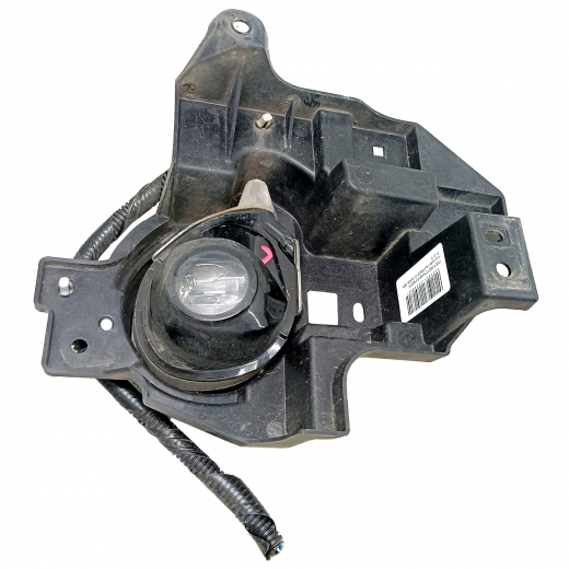 Противотуманная фара Mazda 3 '16-'19/ Mazda6 '15-'18/ Cx-5 '17-'24/ Atenza '15-'19/ Cx-3 '15-'24 левая (B63B-51-690A) контрактная 