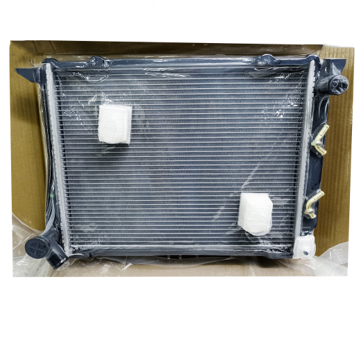 Радиатор охлаждения Toyota Hiace '89-'04 (2L-TE, 3L) Panda