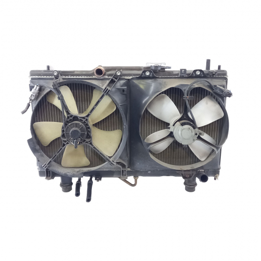 Радиатор охлаждения Toyota Caldina/ Carina / Corona Premio '96-'01 (3S-FE, 3S-FSE) AT контрактный в сборе