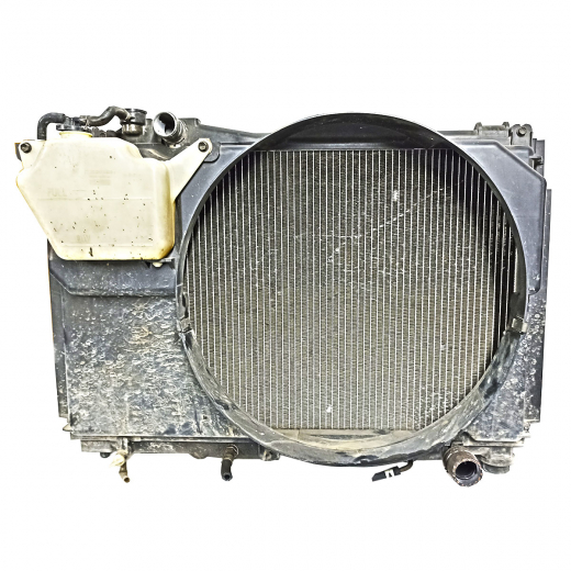 Радиатор охлаждения Toyota Crown '95-'98 (1G-FE) AT контрактный в сборе