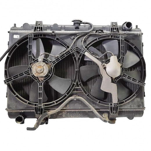 Радиатор охлаждения Nissan Avenir '98-'02 (SR20DE, SR20DET) AT контрактный в сборе