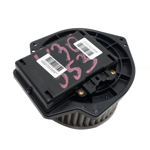 Моторчик печки Nissan Wingroad/ Serena '99-'05 / Presage / Bassara '99-'03 / AD '99-'08 контрактный