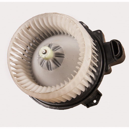 Моторчик печки Toyota Vanguard '07-'13/ Prius '09-'15/ Prius Alpha '11-'22/ Allion '07-'21/ Auris '06-'12/ Auris '12-'18/ Axio '06-'12/ Blade '06-'12/ Fielder '06-'12/ Hiace '04-'22/ Mark X ZiO '07-'13/ MR-S '99-'07/ Premio '07-'22/ Rav4 '05-'16/ Rumion '07-'15/ Wish '09-'17 с управлением контрактный