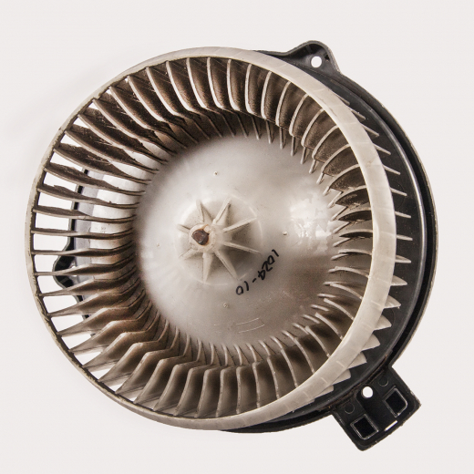 Моторчик печки Toyota Verossa/ Majesta / Mark II '00-'04 / Blit '02-'07 / Brevis / Crown '99-'07 / Soarer '01-'05  контрактный