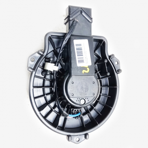 Моторчик печки Toyota Aqua '11-'21/ Axio '12-'24/ Fielder '12-'24/ Probox '14-'24/ Succeed '14-'24/ Mazda Familia Van '18-'24 3 контакта контрактный