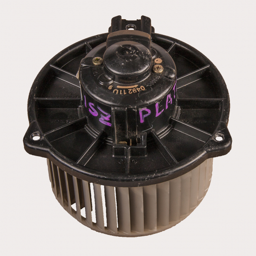 Моторчик печки Toyota Probox/ Succeed '02-'03/ Vitz '99-'05/ Raum '03-'05/ Porte '04-'05/ Platz/ Funcargo '99-'05/ Ist '02-'05/ bB '00-'05 контрактный