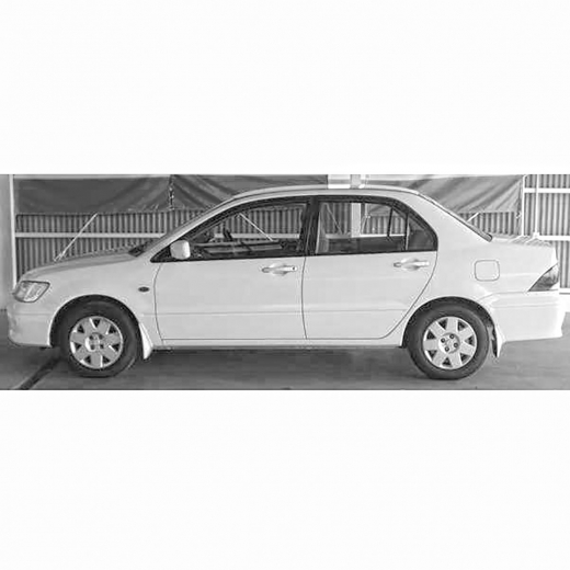 Дверь передняя левая Mitsubishi Lancer Cedia '00-'03 / Lancer '03-'10 контрактная