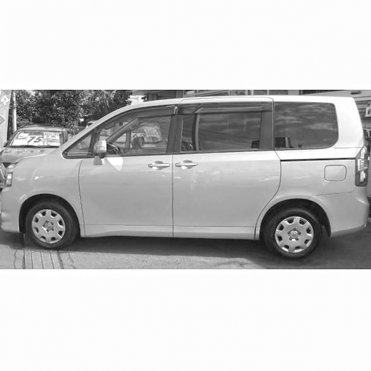 Дверь передняя левая Toyota Voxy/ Noah '07-'14 контрактная