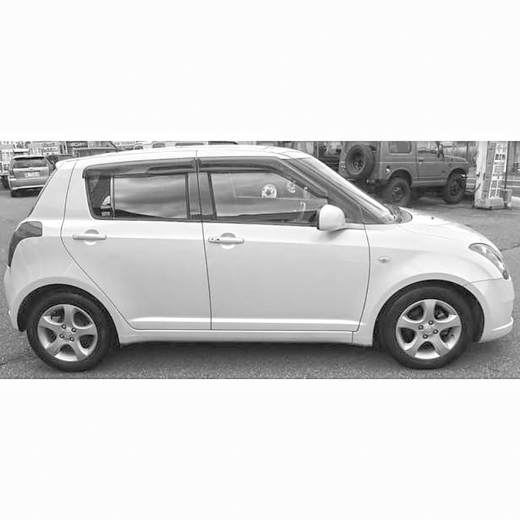 Дверь передняя правая Suzuki Swift '04-'10 контрактная