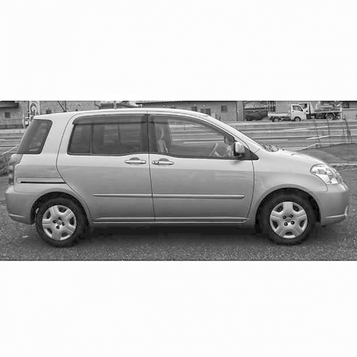 Дверь передняя правая Toyota Raum '03-'11 контрактная