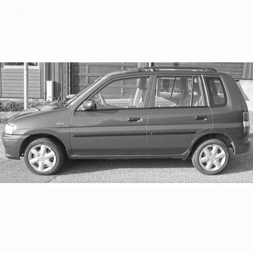 Дверь задняя левая Mazda Demio '96-'02 контрактная