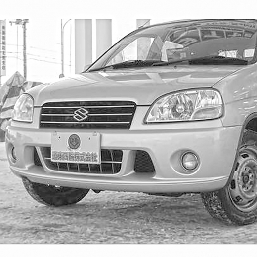Решетка радиатора Suzuki Swift '00-'02 контрактная