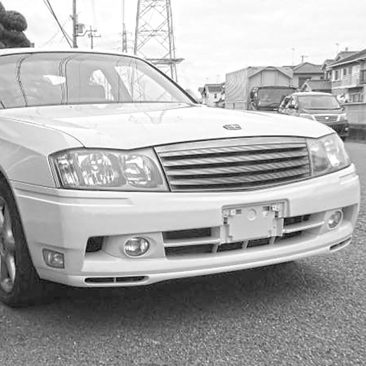 Решетка радиатора Nissan Gloria '99-'01 контрактная