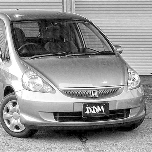 Решетка радиатора Honda Fit '04-'07/ Jazz '04-'08 контрактная 