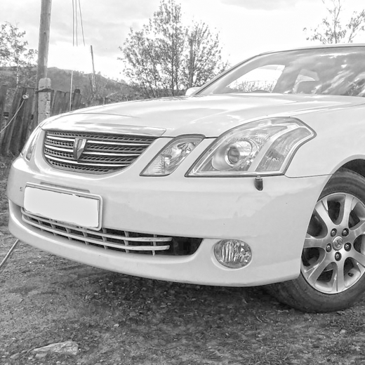 Решетка радиатора Toyota Mark II Blit '02-'07 контрактная