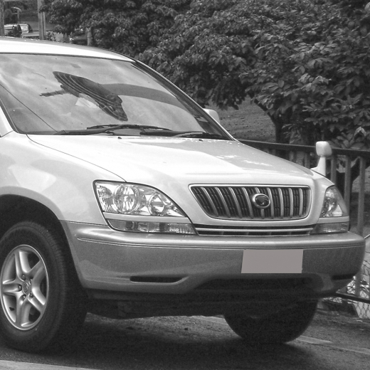 Решетка радиатора Toyota Harrier/ Lexus RX '97-'03  в бампер контрактная