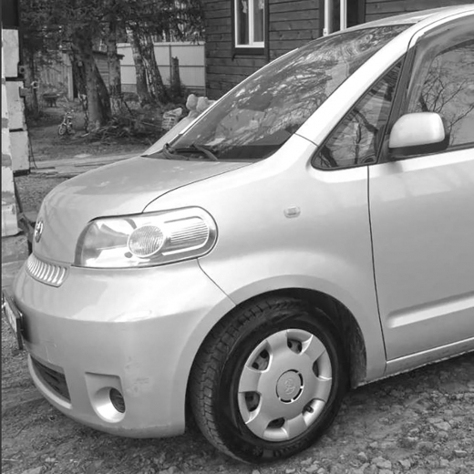 Крыло переднее Toyota Porte '04-'12 левое под повторитель контрактное