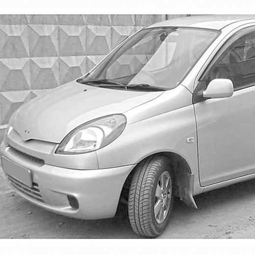 Крыло переднее Toyota Funcargo/ Yaris Verso '99-'05 левое контрактное