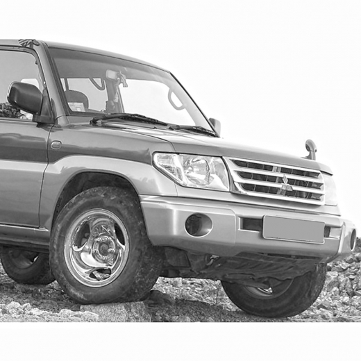 Крыло переднее Mitsubishi Pajero IO '98-'07 правое контрактное