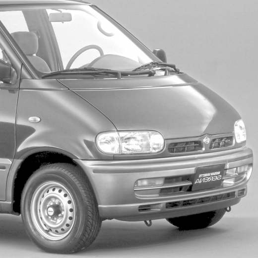 Крыло переднее Nissan Serena '91-'99 правое контрактное