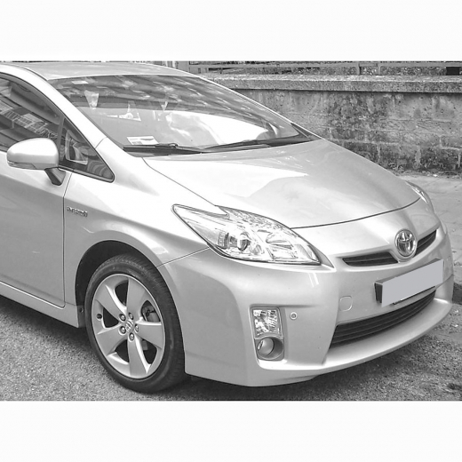 Крыло переднее Toyota Prius '09-'15 правое контрактное