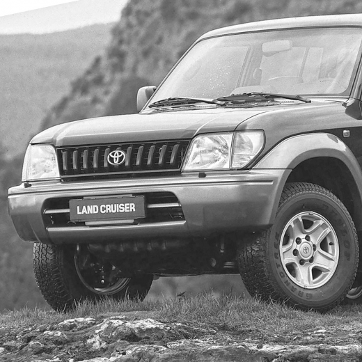 Бампер передний Toyota Land Cruiser Prado 90 '96-'02 контрактный