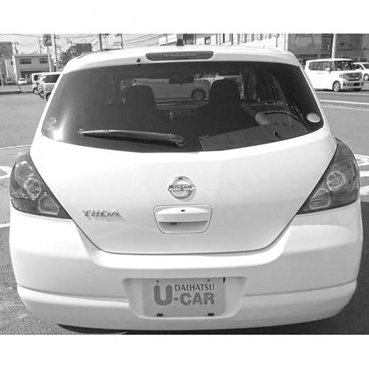 Бампер задний Nissan Tiida (JP-spec) '04-'08 контрактный HB