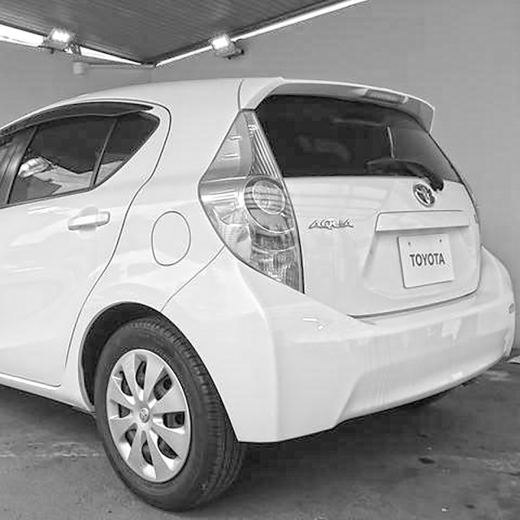 Бампер задний Toyota Aqua '11-'17 контрактный