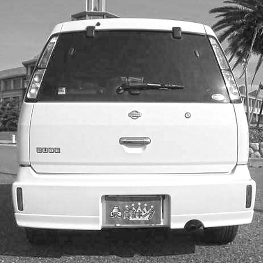 Дверь багажника Nissan Cube '00-'02 контрактная