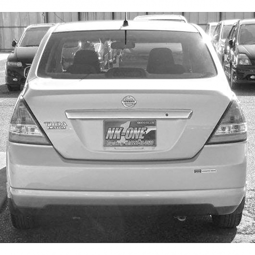 Крышка багажника Nissan Tiida Latio '04-'12  контрактная