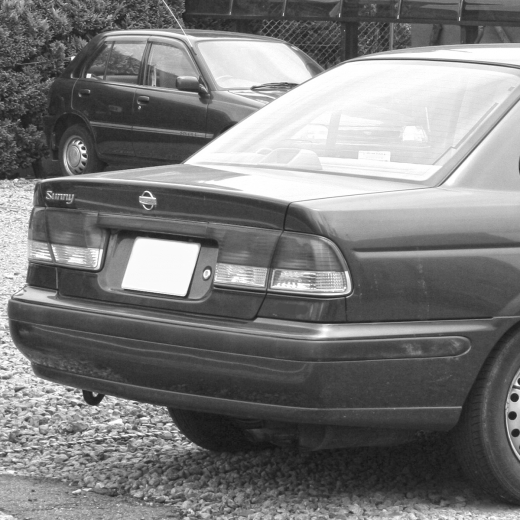 Крышка багажника Nissan Sunny '98-'02  контрактная