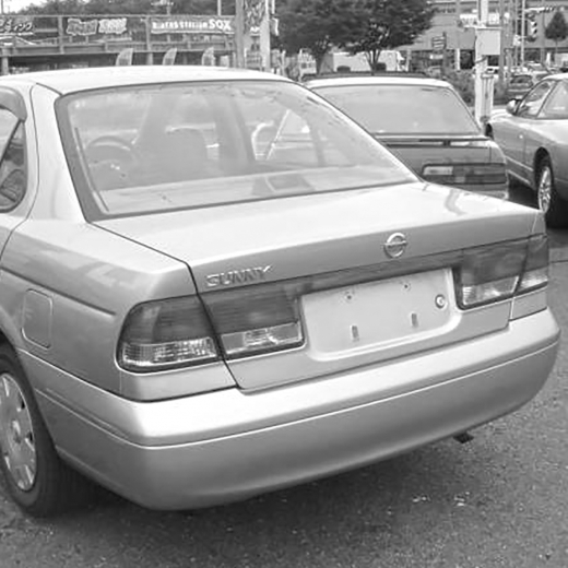 Крышка багажника Nissan Sunny '02-'04  контрактная