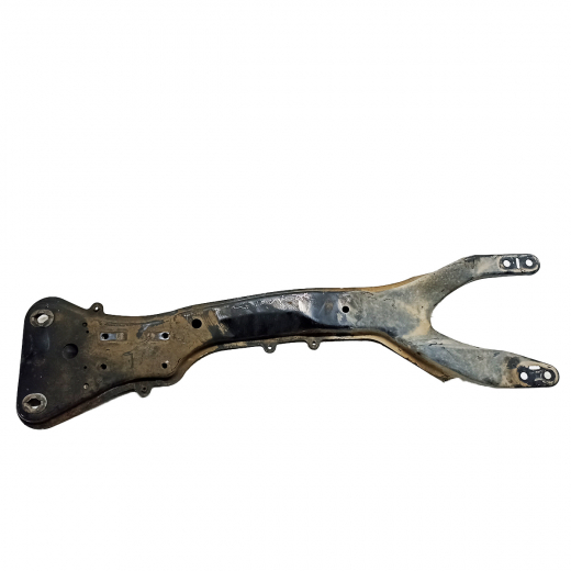 Балка продольная (лыжа) Nissan Bassara '99-'03/ Presage '98-'03/ Rnessa '97-'01/ Serena '99-'05 4WD контрактная