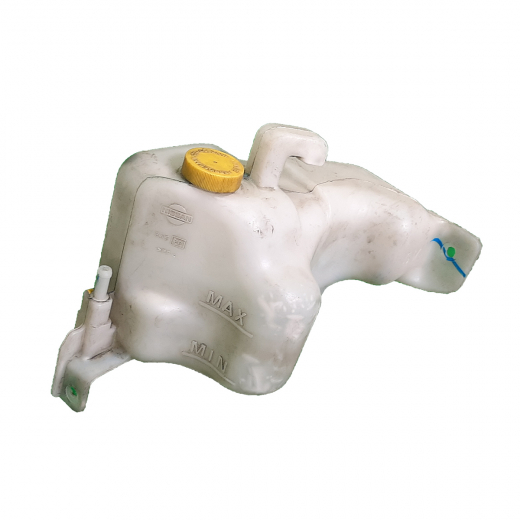 Бачок расширительный Nissan R'nessa '97-'01/ Presage / Bassara '98-'03 контрактный