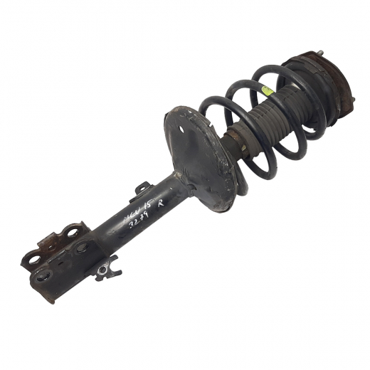 Стойка амортизатора Lexus RX/ Toyota Harrier '97-'03 передняя правая в сборе  контрактная