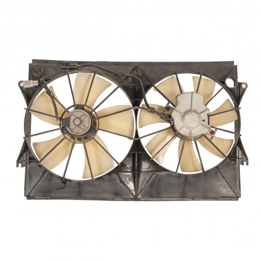 Вентилятор радиатора Toyota Vista/ Ardeo '98-'03 (1ZZ-FE, 3S-FSE, 3S-FE, 1AZ-FSE) цельный 2 вентилятора контрактный