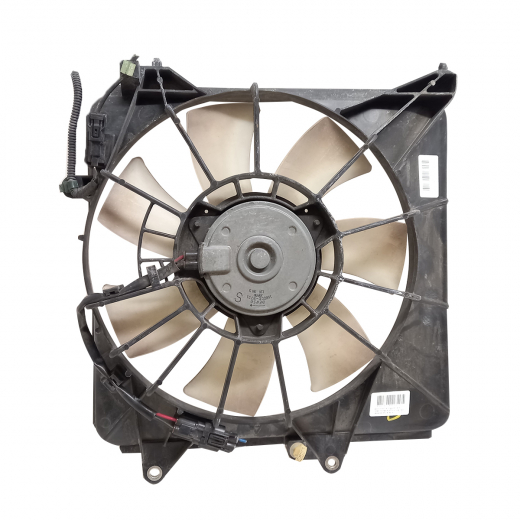 Вентилятор радиатора Honda Freed '08-'16/ Fit Shuttle '11-'15/ Fit '07-'13 (LDA-MF6, L15A i-VTEC, L13A i-VTEC) правый A/C контрактный