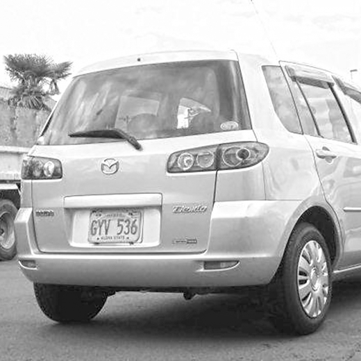 Ресничка Mazda Demio '02-'07 задняя левая контрактная