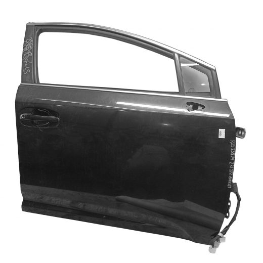 Дверь передняя правая Toyota Avensis '08-'11 контрактная