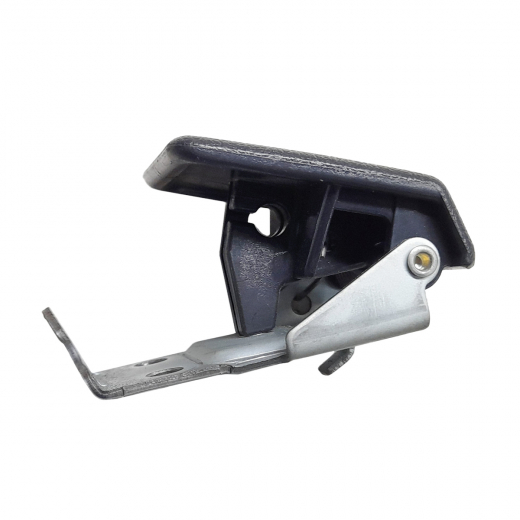 Кнопка (рычаг) открывания капота Mitsubishi Pajero '06-'24/ Colt '02-'12/ Colt Plus '04-'12 Контрактный